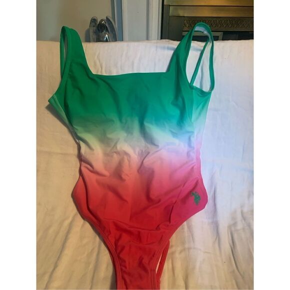 COPY - NWOT US POLO ASSN LADIES OMBRE ONE PIECE SWIMSUIT GREEN PRINT. - Picture 6 of 7
